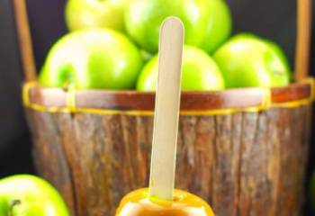 Salted Toffee Caramel Apples