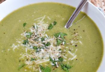 Syn Free Pea And Zucchini Soup