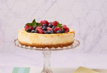 Raspberry And Blueberry Baked Cheesecake