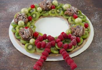 Gingerbread Fruit &Amp; Nut Edible Christmas Wreath &Ndash; Ww Friendly!