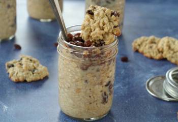 Raisin Cookie Overnight Oats In A Jar