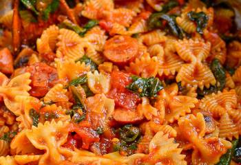 Sausage, Tomato And Spinach Pasta