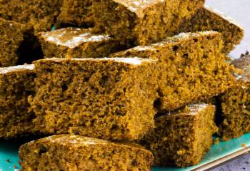 Low Syn Sticky Gingerbread Traybake
