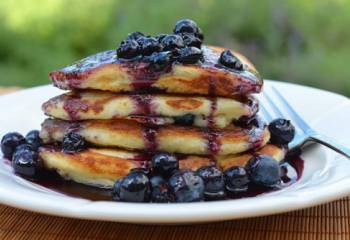 Blueberry Pancakes With Maple Syrup