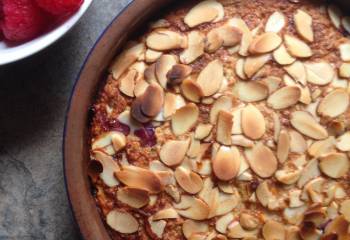 Blueberry Vanilla & Almond Baked Oats