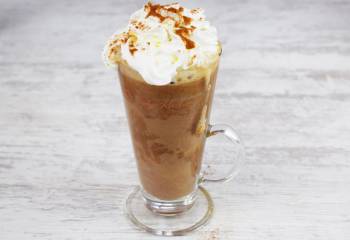 Healthy Dairy Free Pumpkin Spice Latte