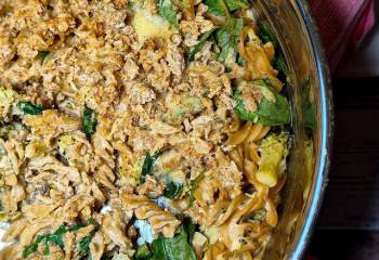Creamy Spinach &Amp; Broccoli Pasta With Garlic &Amp; Herb Crumb | Slimming Recipe