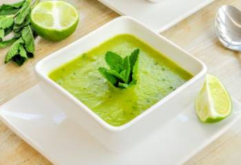 Slimming World Syn Free Pea & Mint Soup