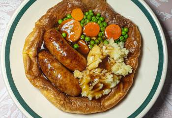 Giant Sausage &Amp; Mash Stuffed Yorkshire Pudding Recipe