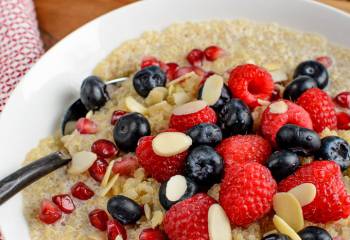 Coconut Quinoa Pudding Breakfast Bowl | Slimming World