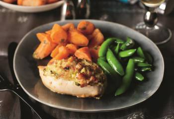 Slimming Worlds Maple-Glazed Chicken Breasts With Cheesy Ham And Leek Stuffing Recipe