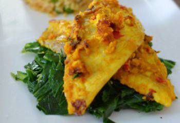 Marinated Fried Tilapia With Tomato And Pea Brown Rice