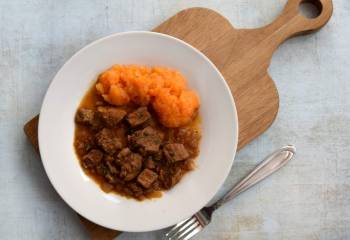 Sw Recipe: Beef In Onion Gravy With Veg Crush