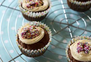 Low-Syn Chocolate Confetti Cupcakes (3 Syns Each)