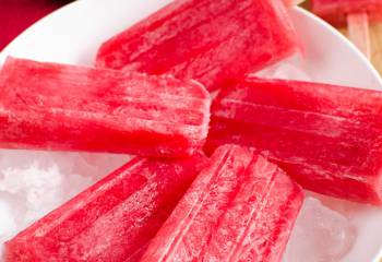 Raspberry Lemonade Popsicles