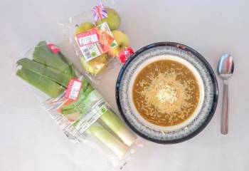 Slimming World Leek, Apple & Cheddar Soup Maker Recipe