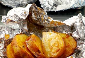 3 Ingredient Onion Baked Potatoes In Foil