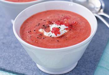 Slimming Worlds Low-Fat Tomato Soup Recipe