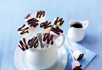 Marshmallow Pops