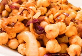 Paprika And Chilli Chickpeas