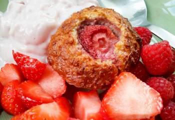 Summer Strawberry Oat Muffins