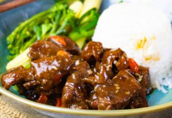 Sticky Honey Garlic Steak Bites