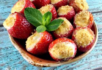 Cheesecake Stuffed Strawberries | Slimming World & Weight Watchers Friendly
