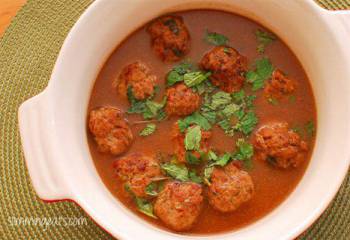 Rosemary And Garlic Lamb Meatballs With Mint Gravy