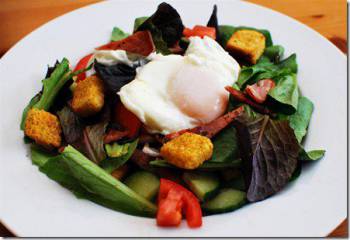 Warm Bacon And Poached Egg Salad