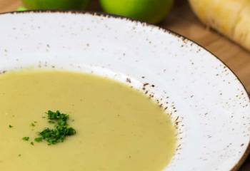 Curried Parsnip And Apple Soup