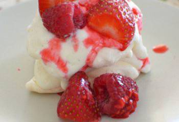 Mini Raspberry And Strawberry Pavlova