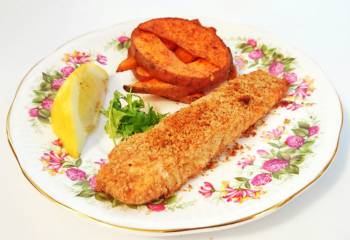 Slimming World Fish & Chips Fakeaway With Salmon (Syn Free)