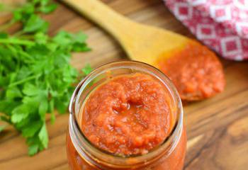 Roasted Tomato And Garlic Pasta Sauce