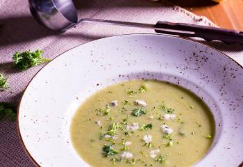 Cauliflower And Broccoli Soup | Slimming World & Weight Watchers Friendly