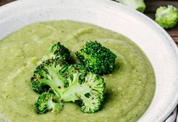 Syn Free Broccoli, Courgette And Kale Soup