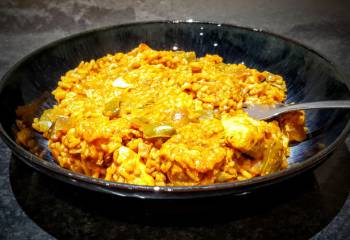 Syn Free Slimming World Sticky Chicken Paella Recipe – Serves 2