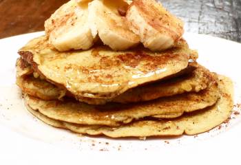 Healthy Banana Pancakes