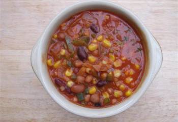 Veg Soup With Macaroni