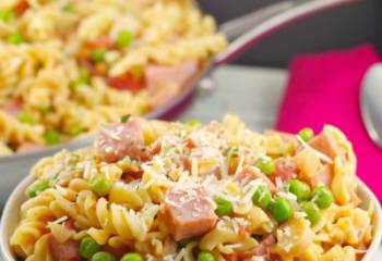 Healthy Leftover Creamy Ham Pasta With Peas