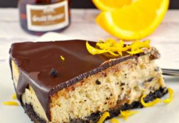 Grand Marnier Cheesecake With Chocolate Glaze