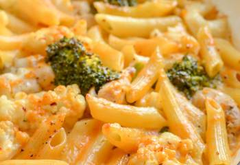 Chicken, Broccoli And Cauliflower Pasta Bake | Slimming World