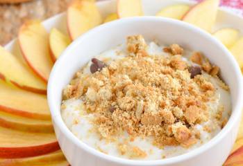 Low Syn Cheesecake Dip With Apple Nachos