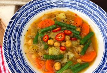 Indian Veggie Potato &Amp; Chickpea Soup | Slimming Friendly