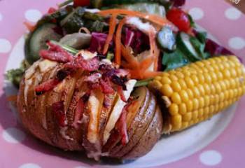 Bacon &amp; Cheese Stuffed Hasselback Potatoes | Healthy Recipe