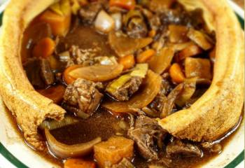 Beef Casserole In A Giant Yorkshire Pudding Recipe | Slimming