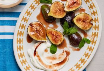 Syrupy Cinnamon Figs With Greek Yoghurt