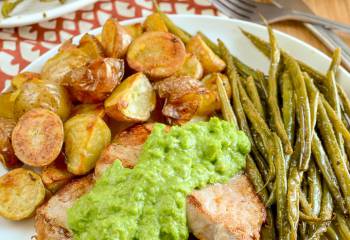 Low Syn Pork Chops With Creamy Mashed English Peas | Slimming World
