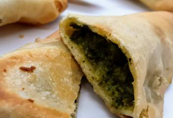 Spinach &amp; Feta Filo Parcels | Healthy Recipe