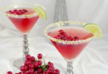 Cranberry Cosmo Mocktail: A Festive Non Alcoholic Holiday Drink!