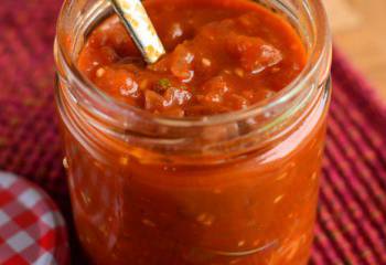 Tomato And Red Onion Relish